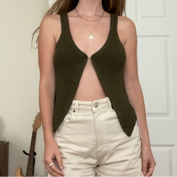 NWT Commense hook and eye knit vest - Picture 1 of 4